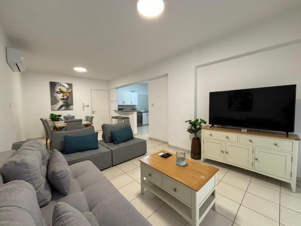 Cozy Apartment In Paphos Beautiful Complex מראה חיצוני תמונה